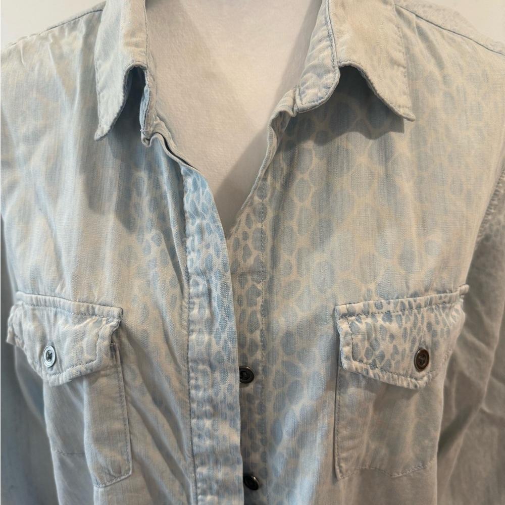 Light Blue Denim shirt - Vintage Havana